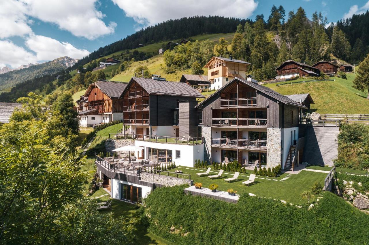 Les Dolomites Mountain Lodges San Martino in Badia Exterior foto