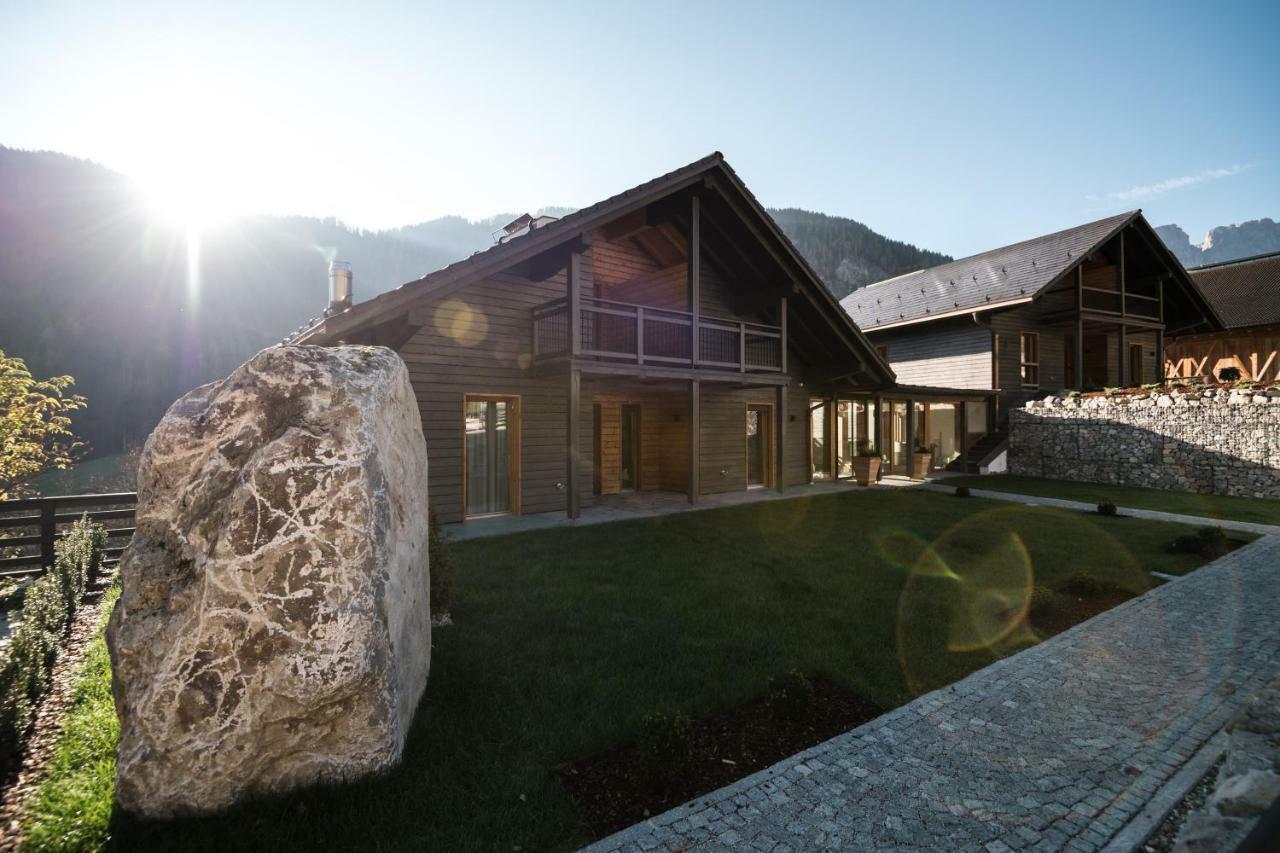 Les Dolomites Mountain Lodges San Martino in Badia Exterior foto