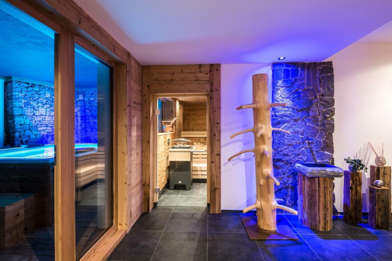 Les Dolomites Mountain Lodges San Martino in Badia Exterior foto